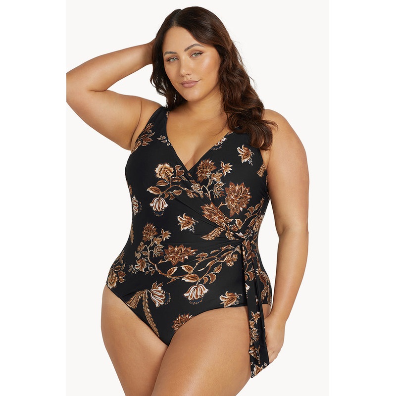 Chantique Hayes D/DD Cup One Piece
