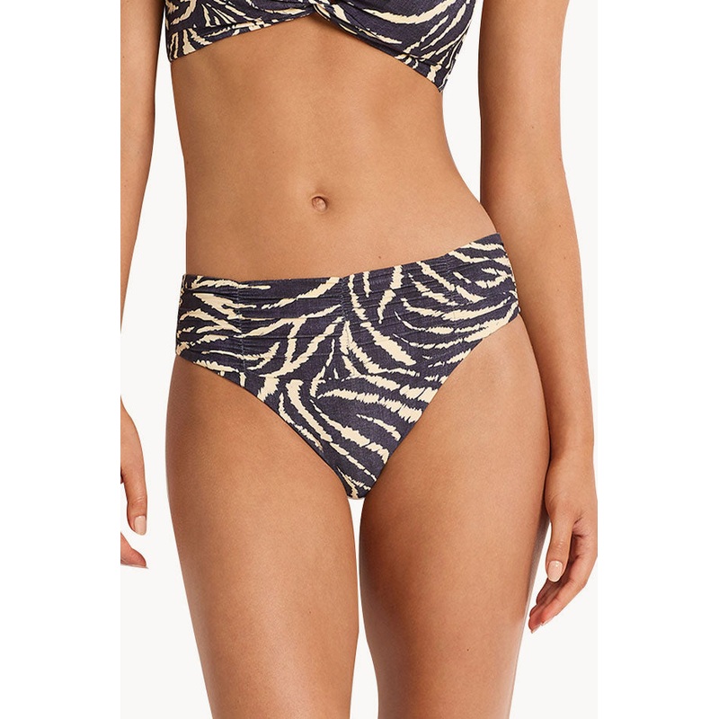 Mesura Mid Rise Ruched Pant