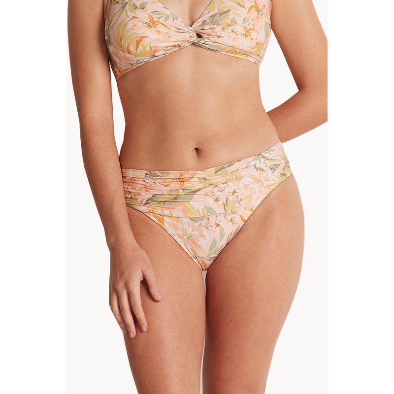 Fantasy Mid Rise Ruched Pant