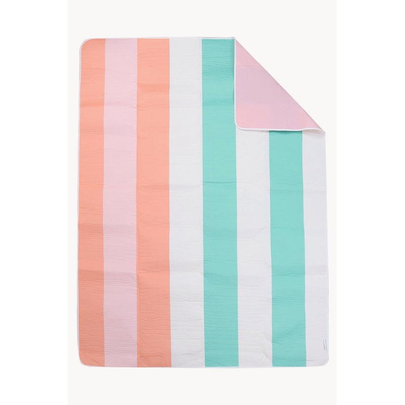 Utopia Beach & Picnic Blanket
