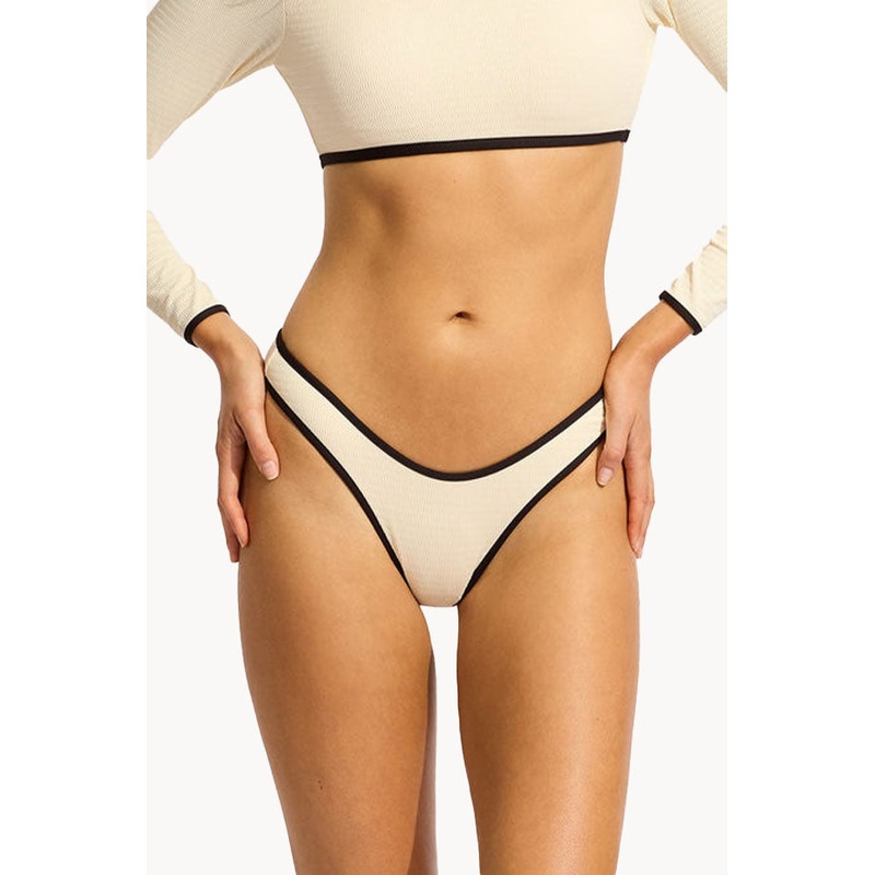 Beach Bound Scoop High Cut Rio Pant