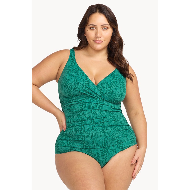 Ekhis Delacroix One Piece